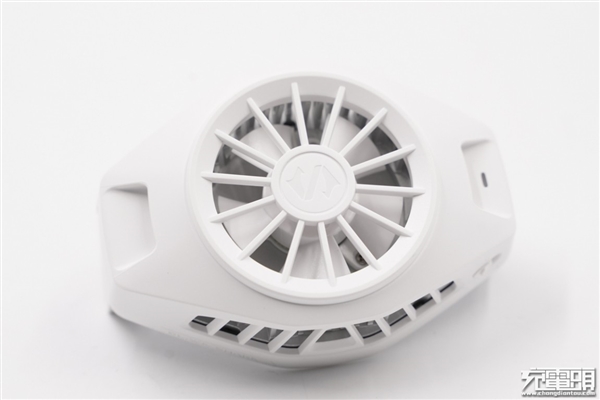 小米10定制版冰封散熱背夾BR11拆解：1分鐘降溫至15度的秘密在此