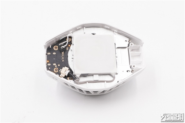 小米10定制版冰封散熱背夾BR11拆解：1分鐘降溫至15度的秘密在此