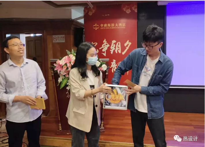 1623899827142367.png blob.png