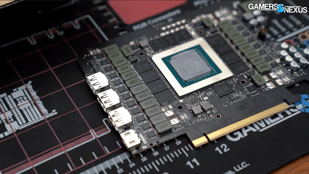 GeForce RTX 4090 散熱方案原型改進了均熱板設計