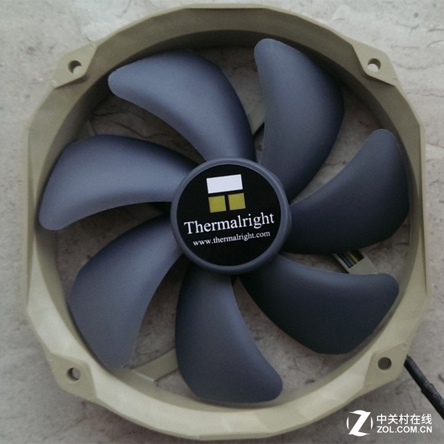 風扇你選對了嗎？ 機箱散熱秘籍大揭秘  